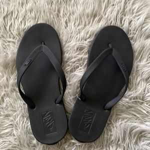 Black mens 10-11 Vans flip flops